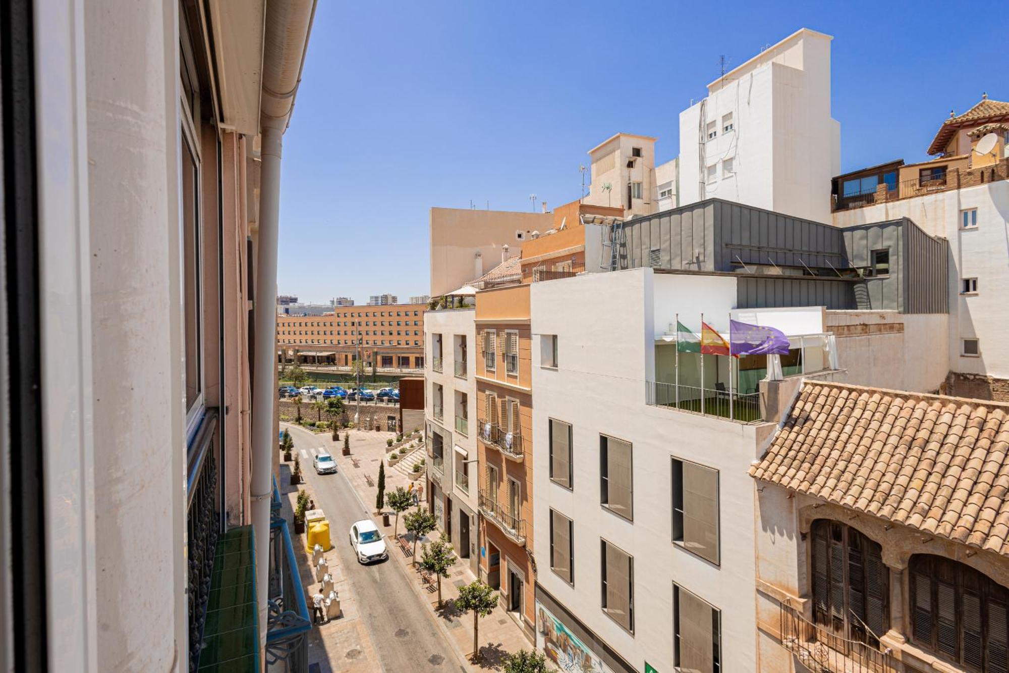 Appartamento C103 - Sunny Terrace, Old Town Views Málaga Esterno foto