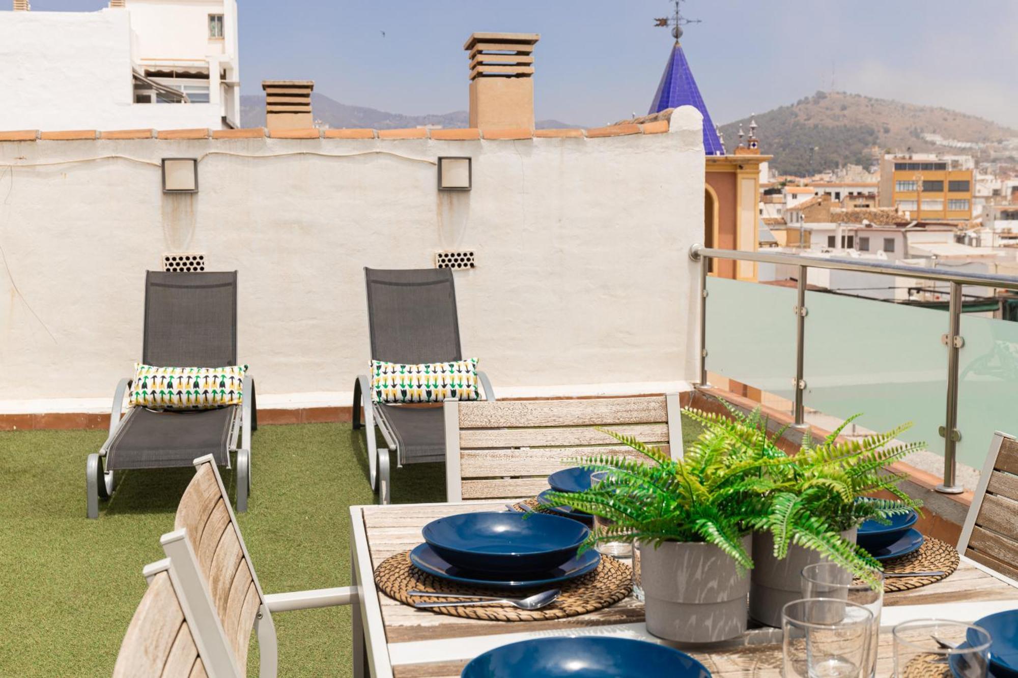 Appartamento C103 - Sunny Terrace, Old Town Views Málaga Esterno foto