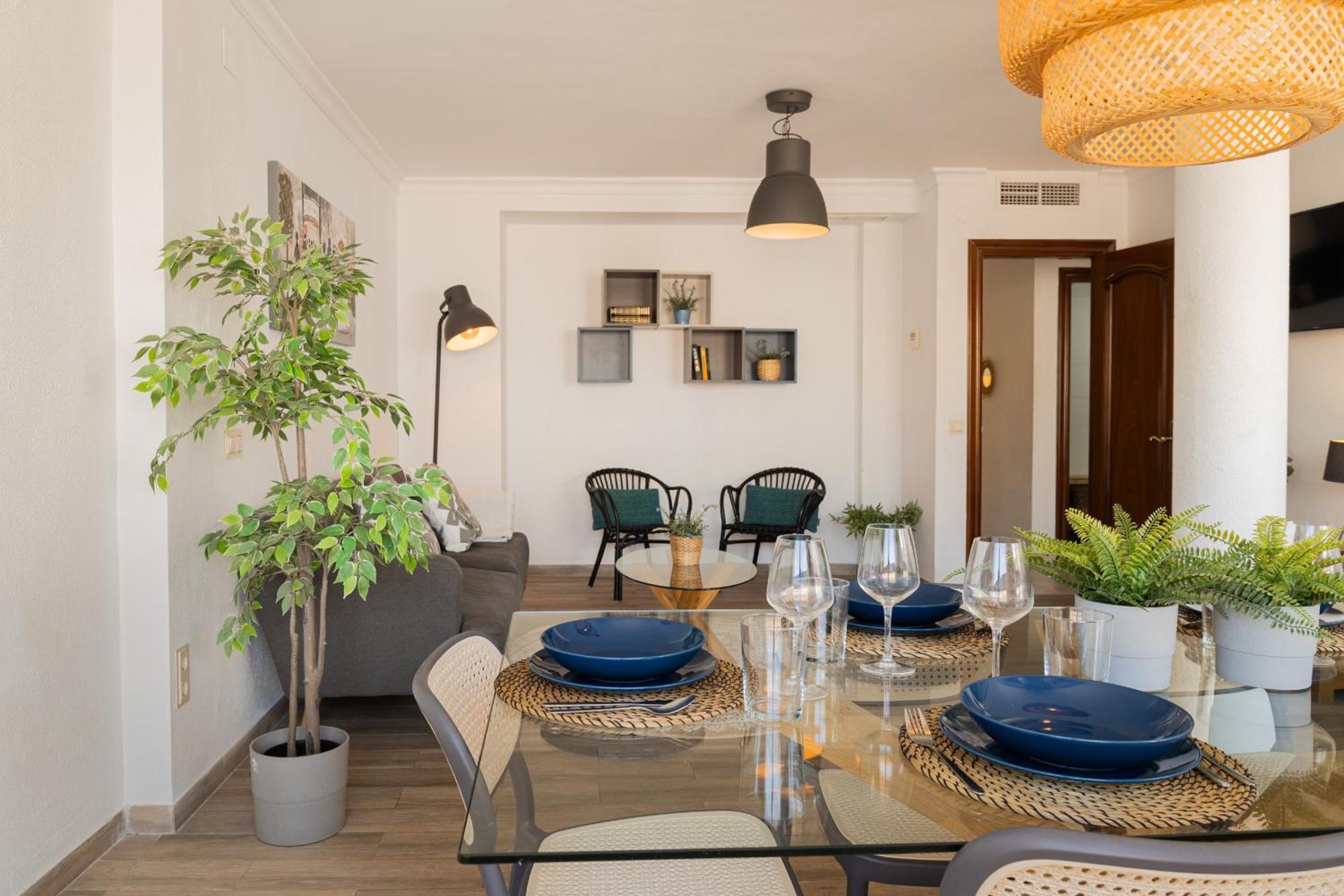 Appartamento C103 - Sunny Terrace, Old Town Views Málaga Esterno foto